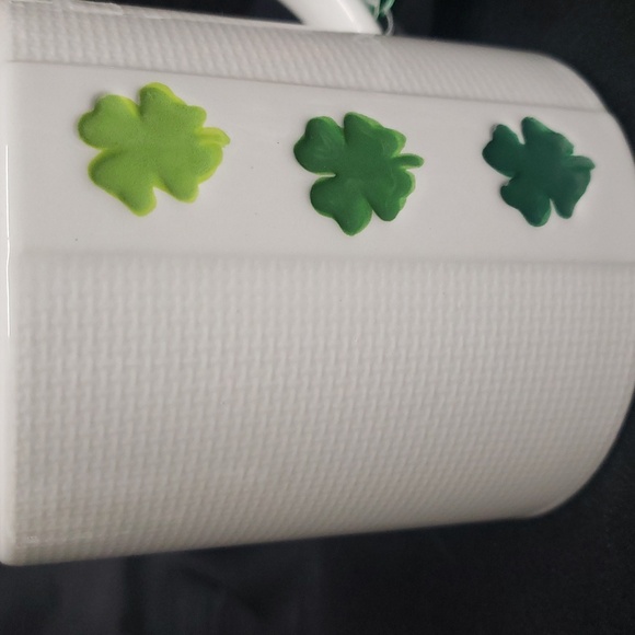 Lang NWT White and Green Clover Mug - Picture 3 of 7